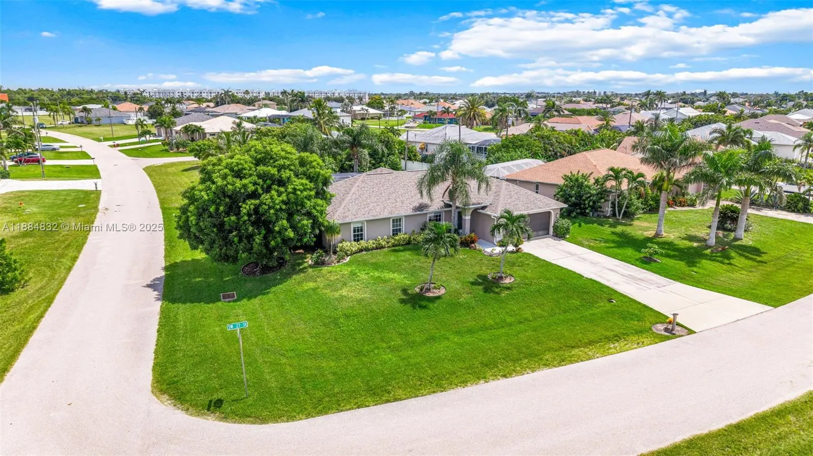 2335 SW 27 ST