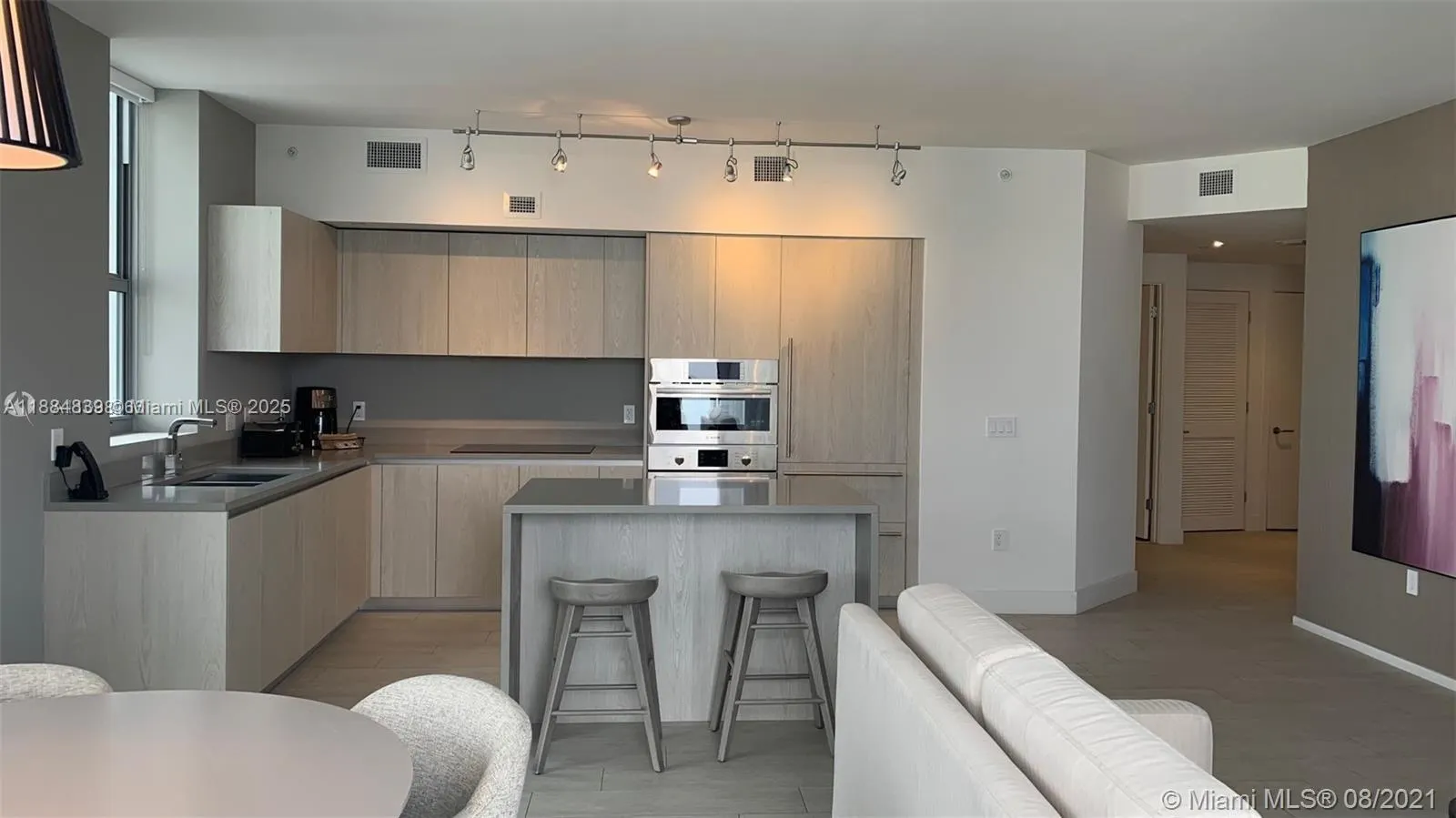 4010 S Ocean Dr, #R401