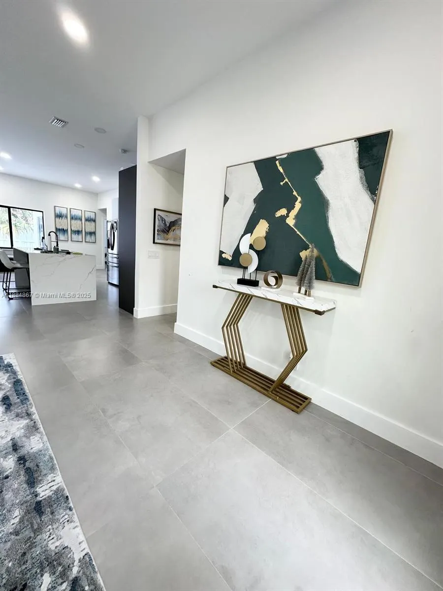 800 Tanglewood Cir