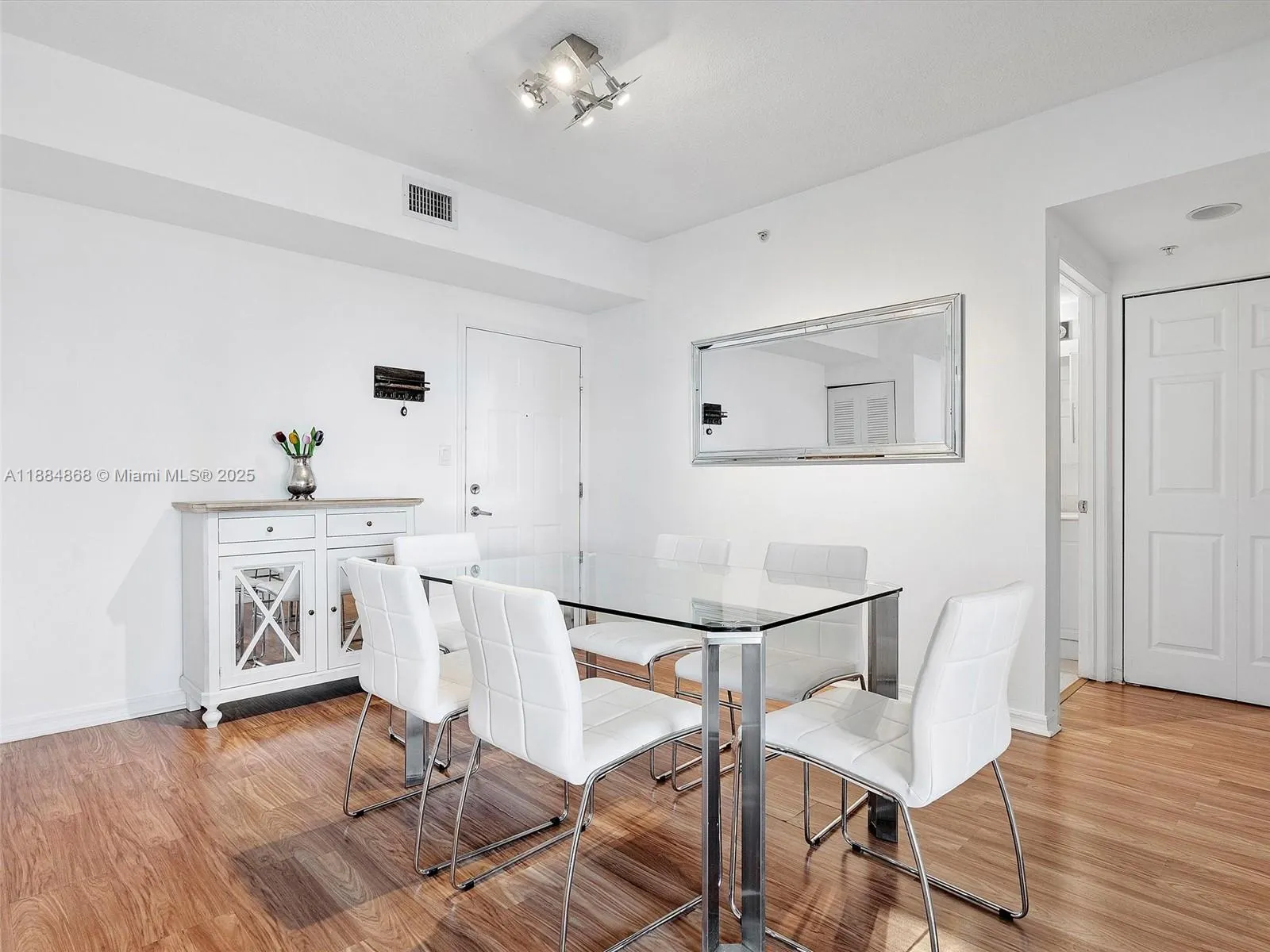 275 NE 18th St, #1705