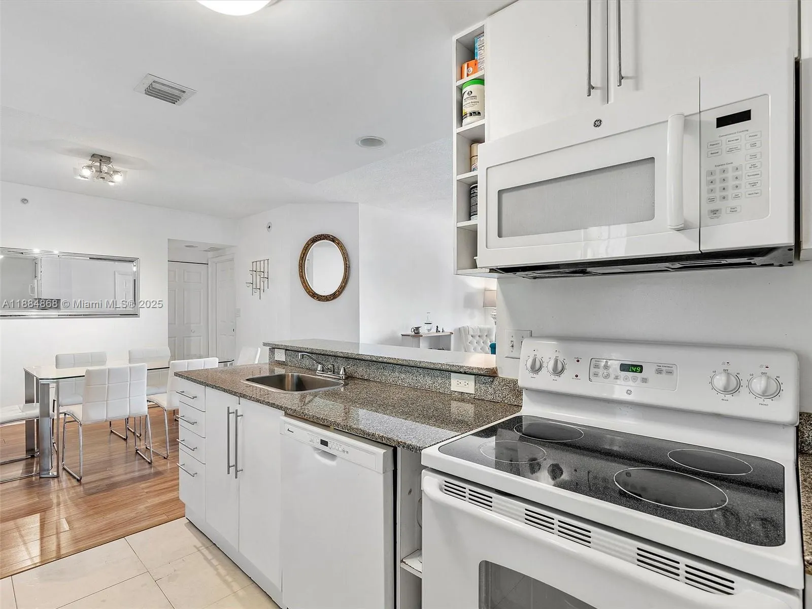 275 NE 18th St, #1705