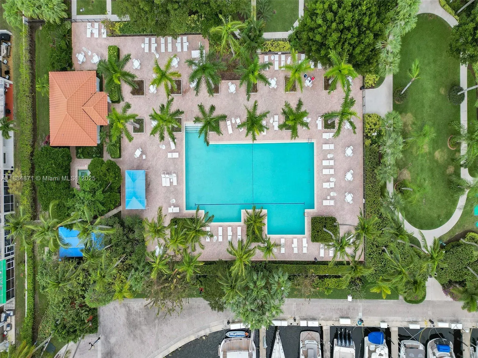 3620 Yacht Club Dr, #503