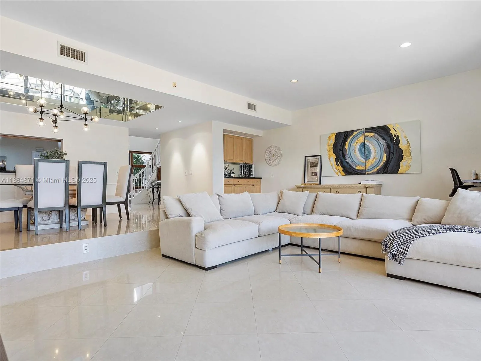 3620 Yacht Club Dr, #503