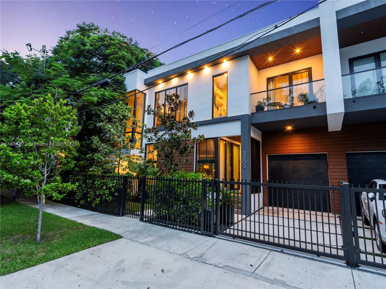 3203 Shipping Ave