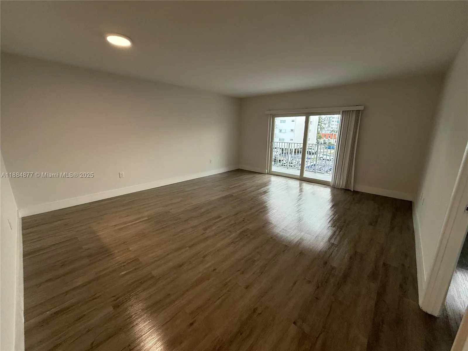 3626 NE 168th St, #304