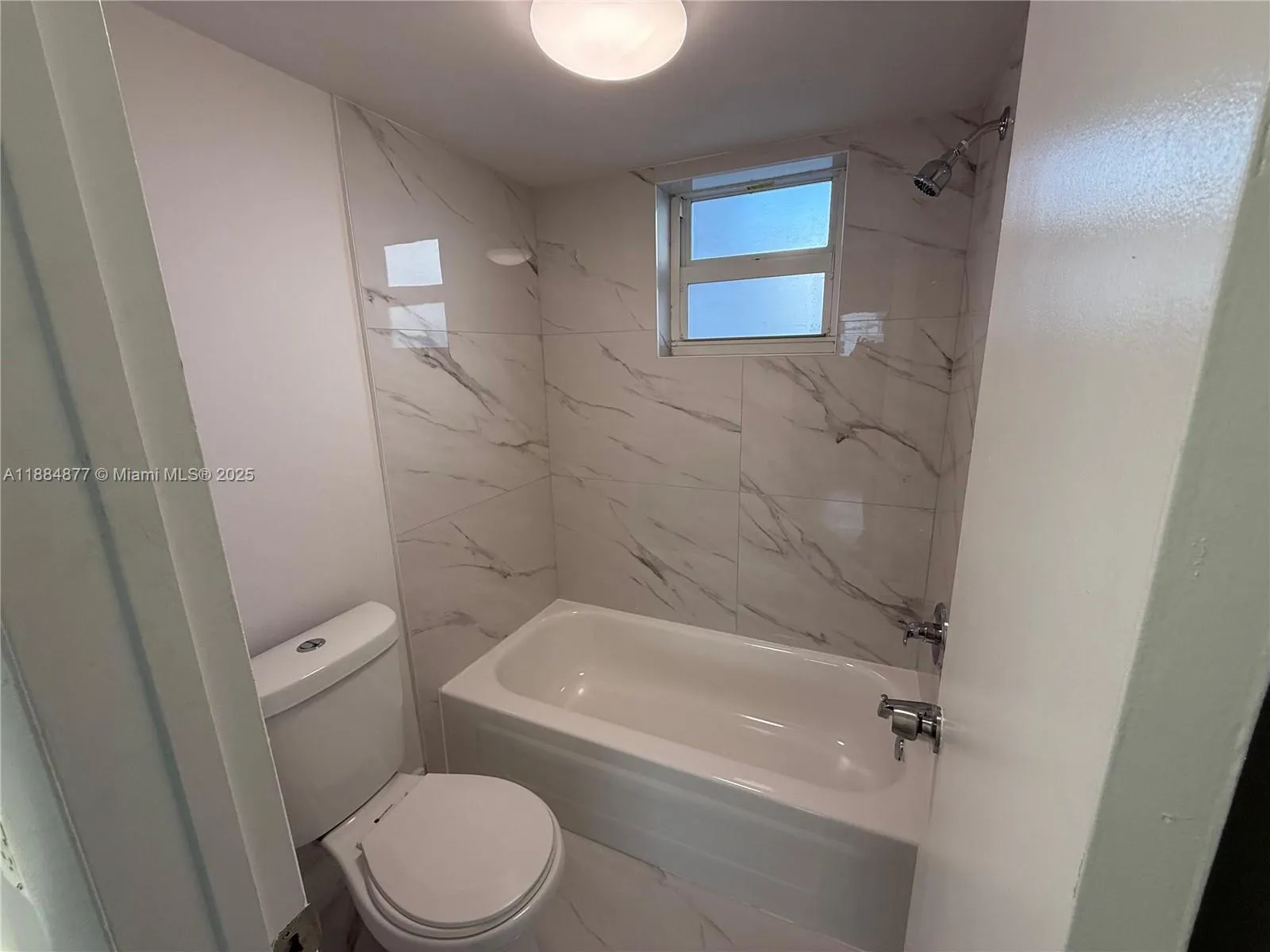 3626 NE 168th St, #304