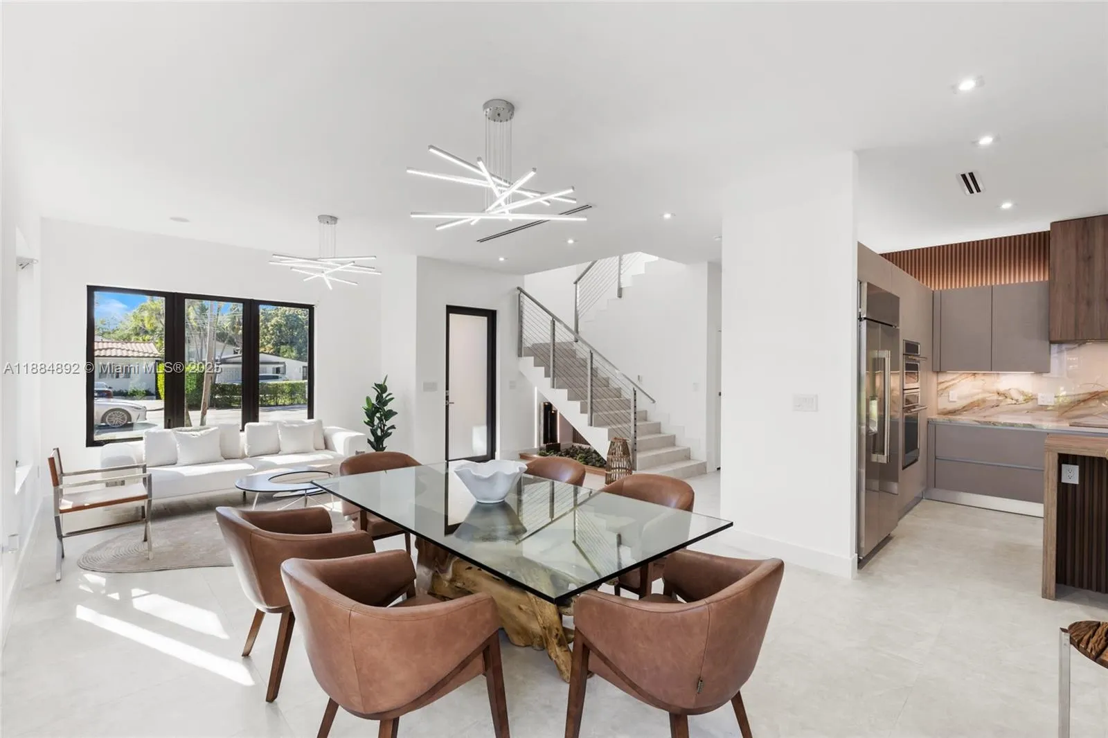 2523 Red Road