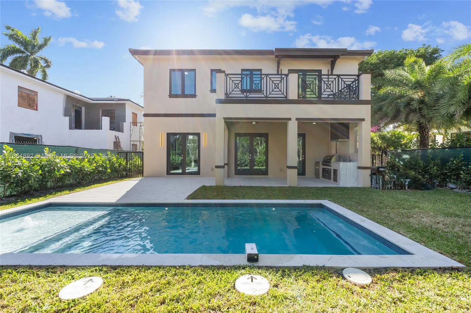 2523 Red Road