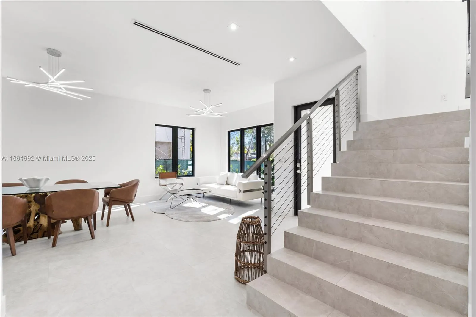 2523 Red Road
