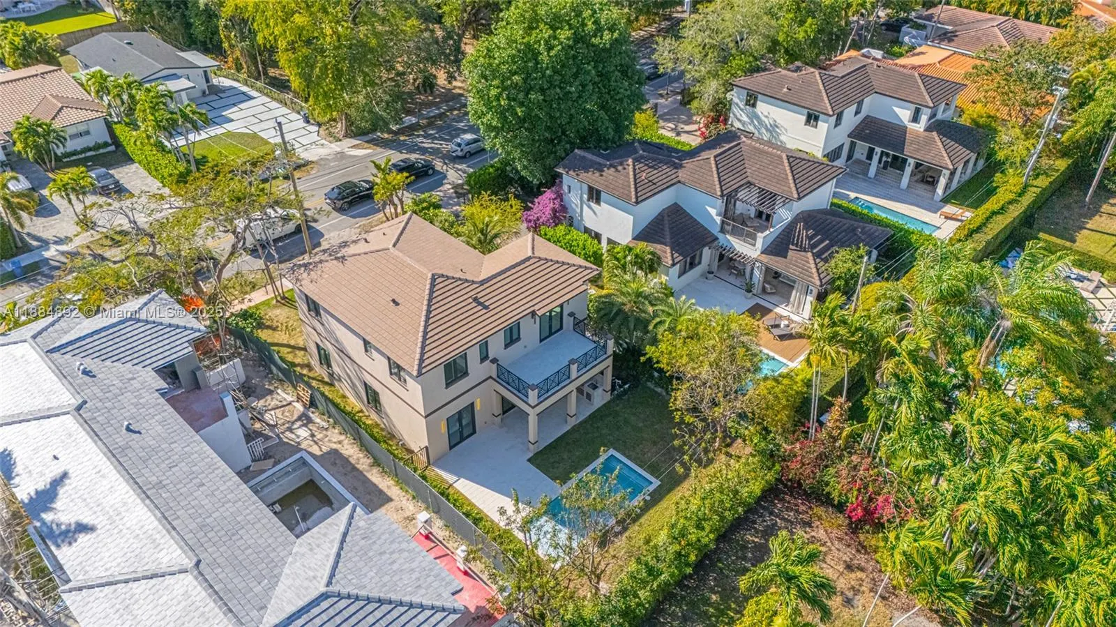 2523 Red Road