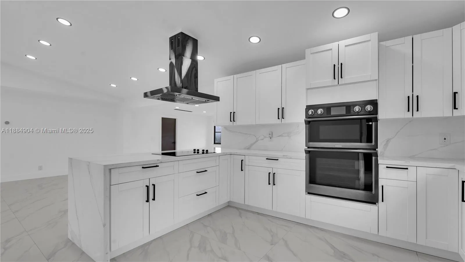 2413 Gulfstream Ln