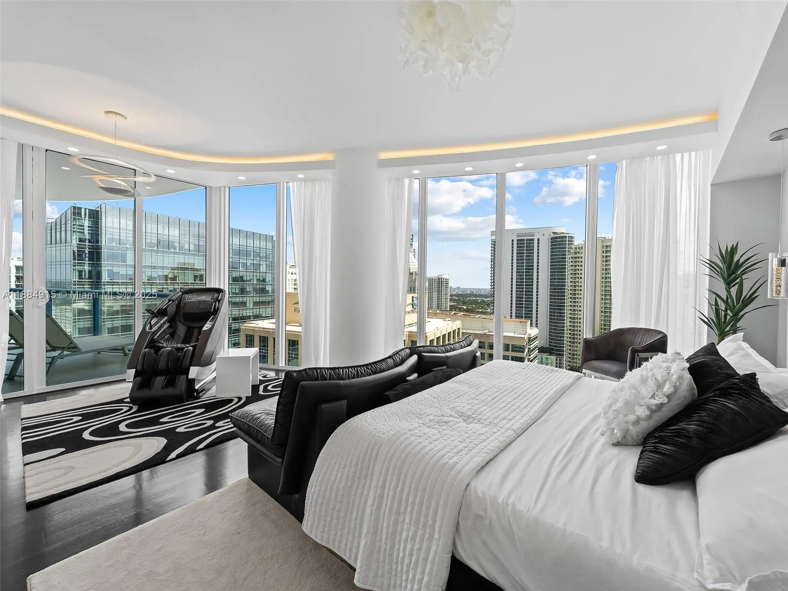 333 Las Olas Way, #2907