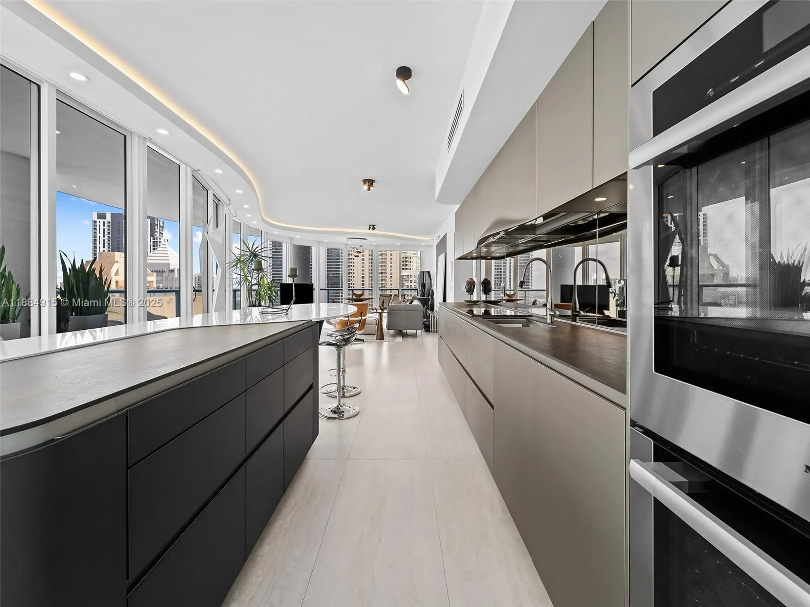 333 Las Olas Way, #2907