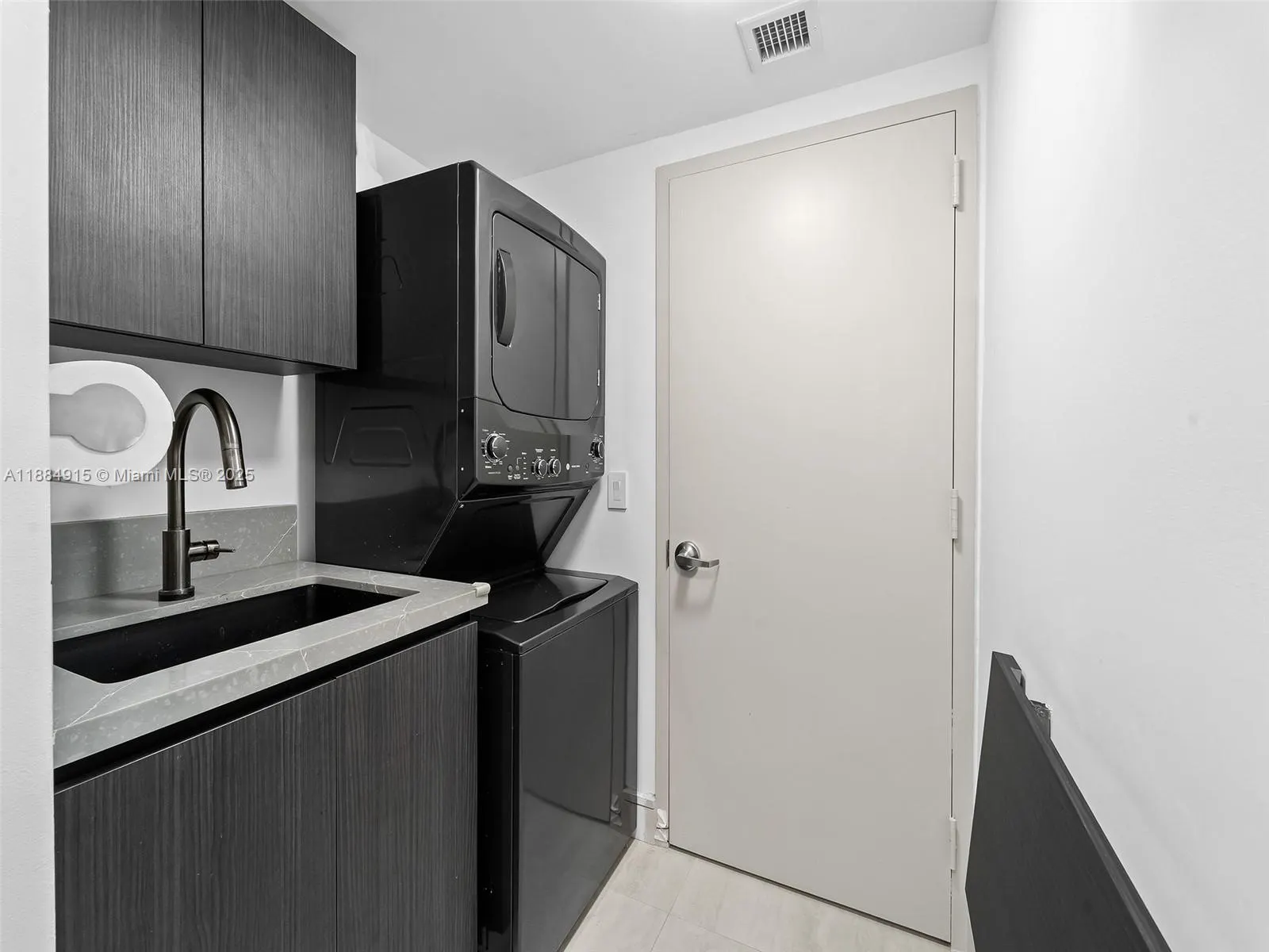 333 Las Olas Way, #2907