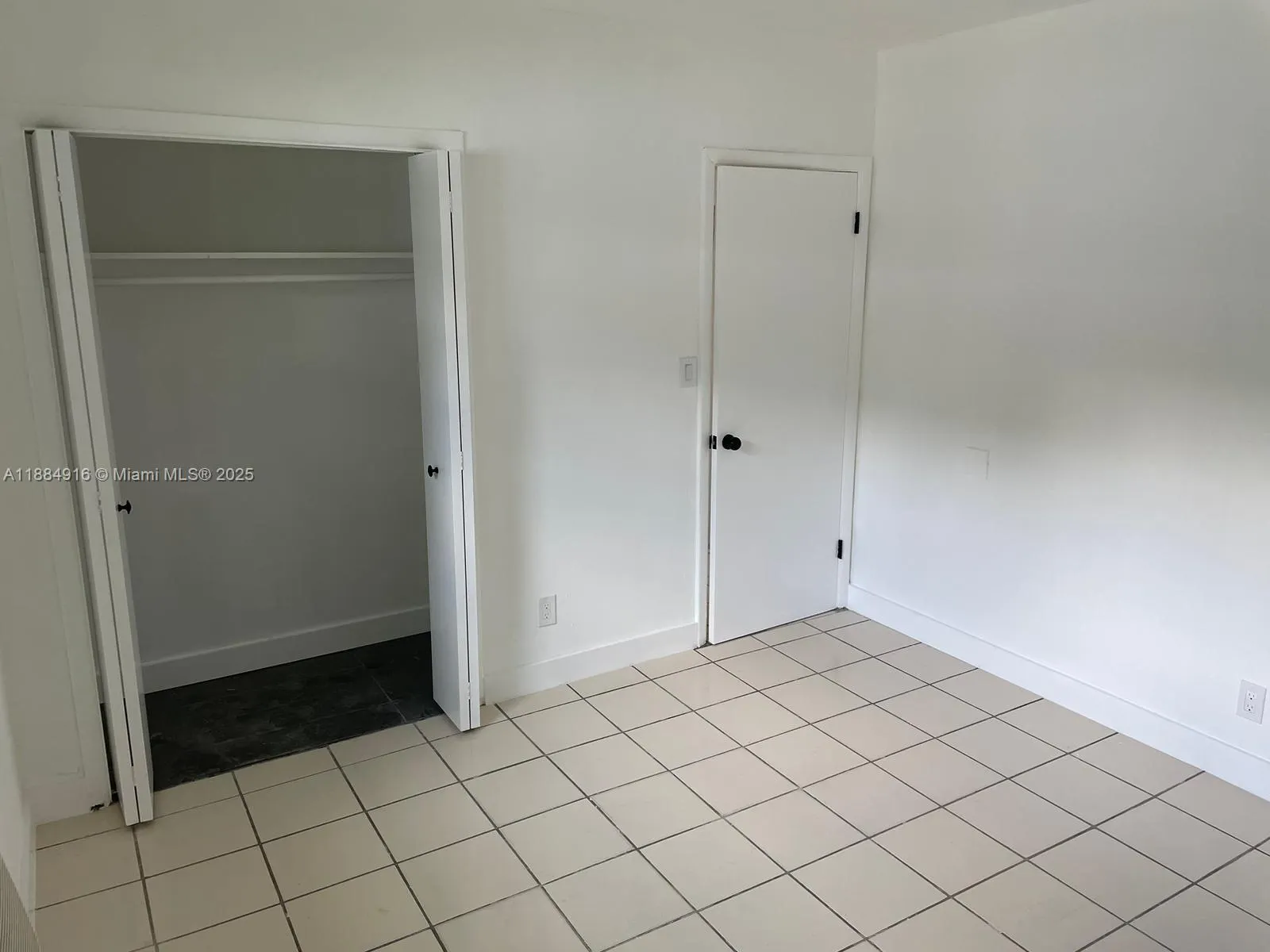 6025 Polk St, #2