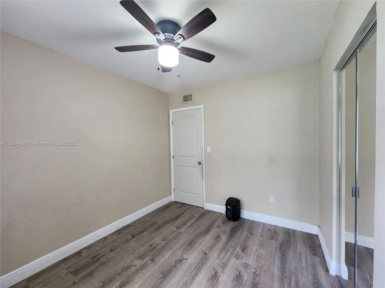 3640 NW 4th St