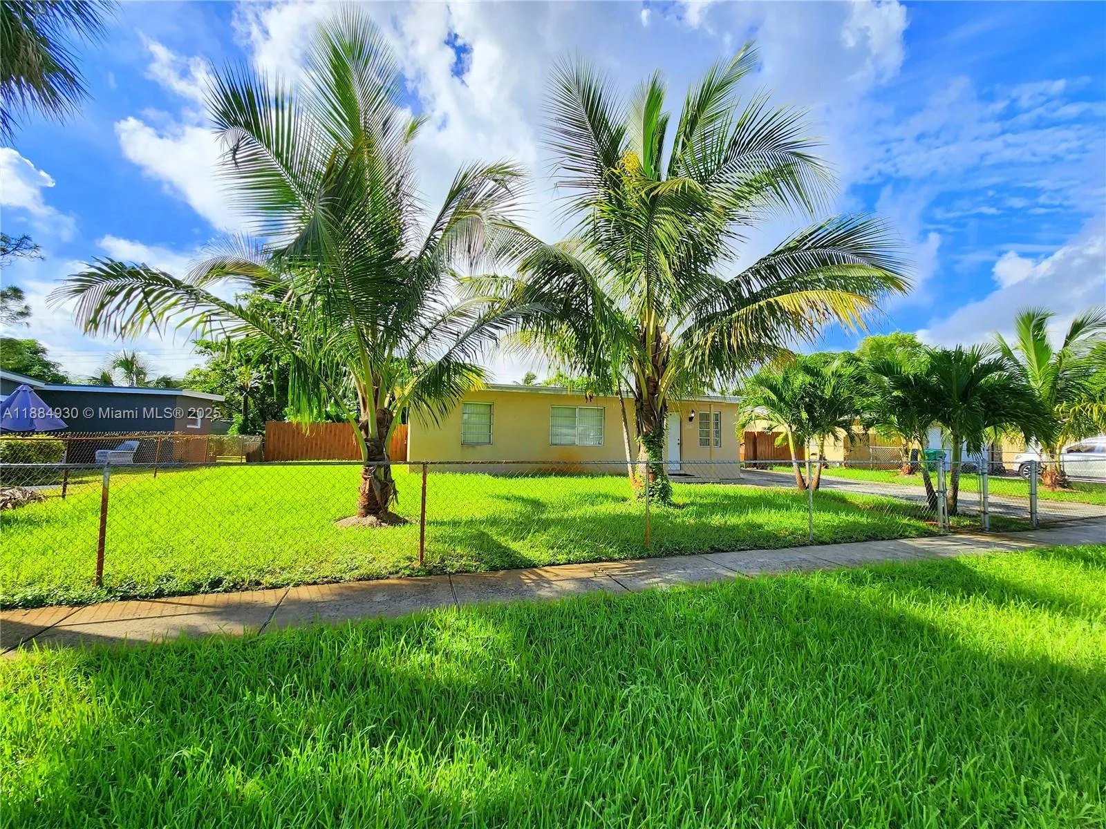 3640 NW 4th St