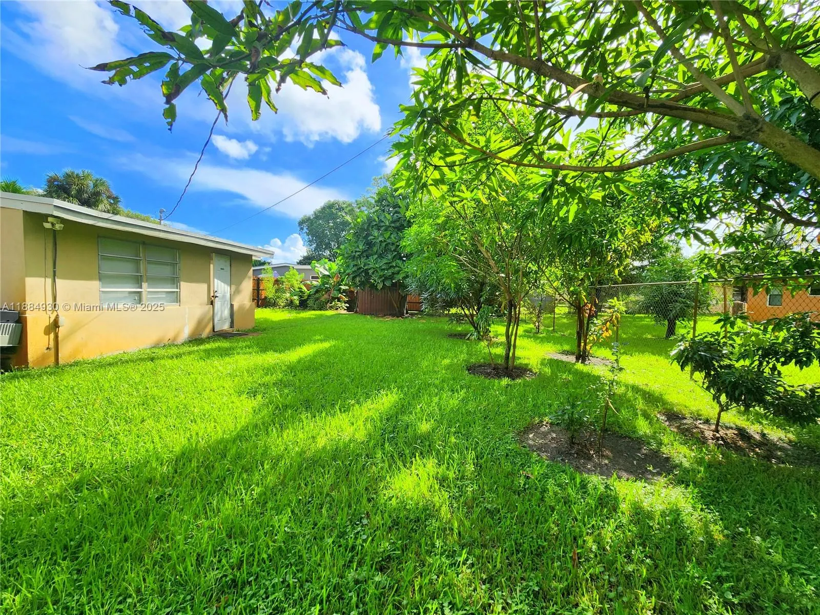 3640 NW 4th St