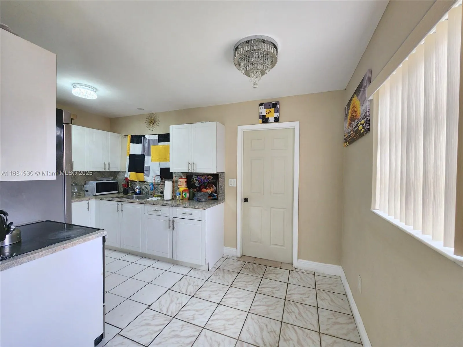 3640 NW 4th St