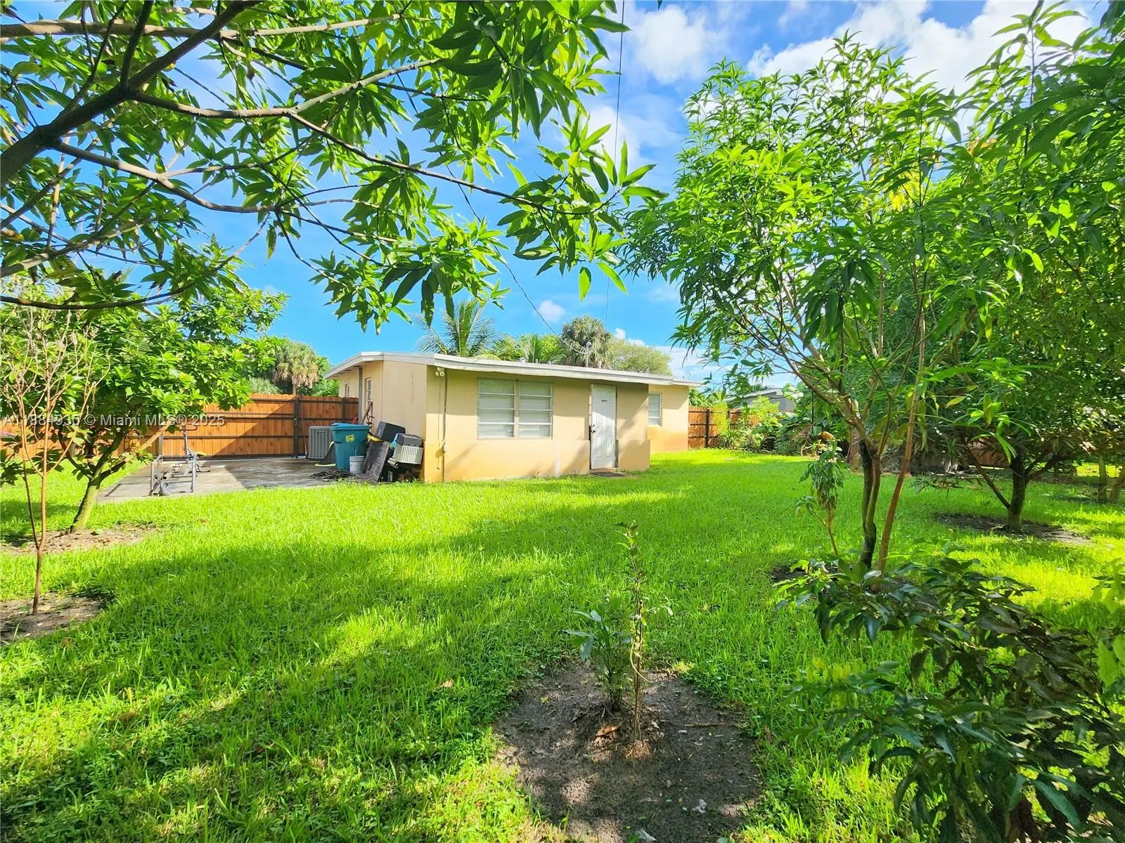 3640 NW 4th St