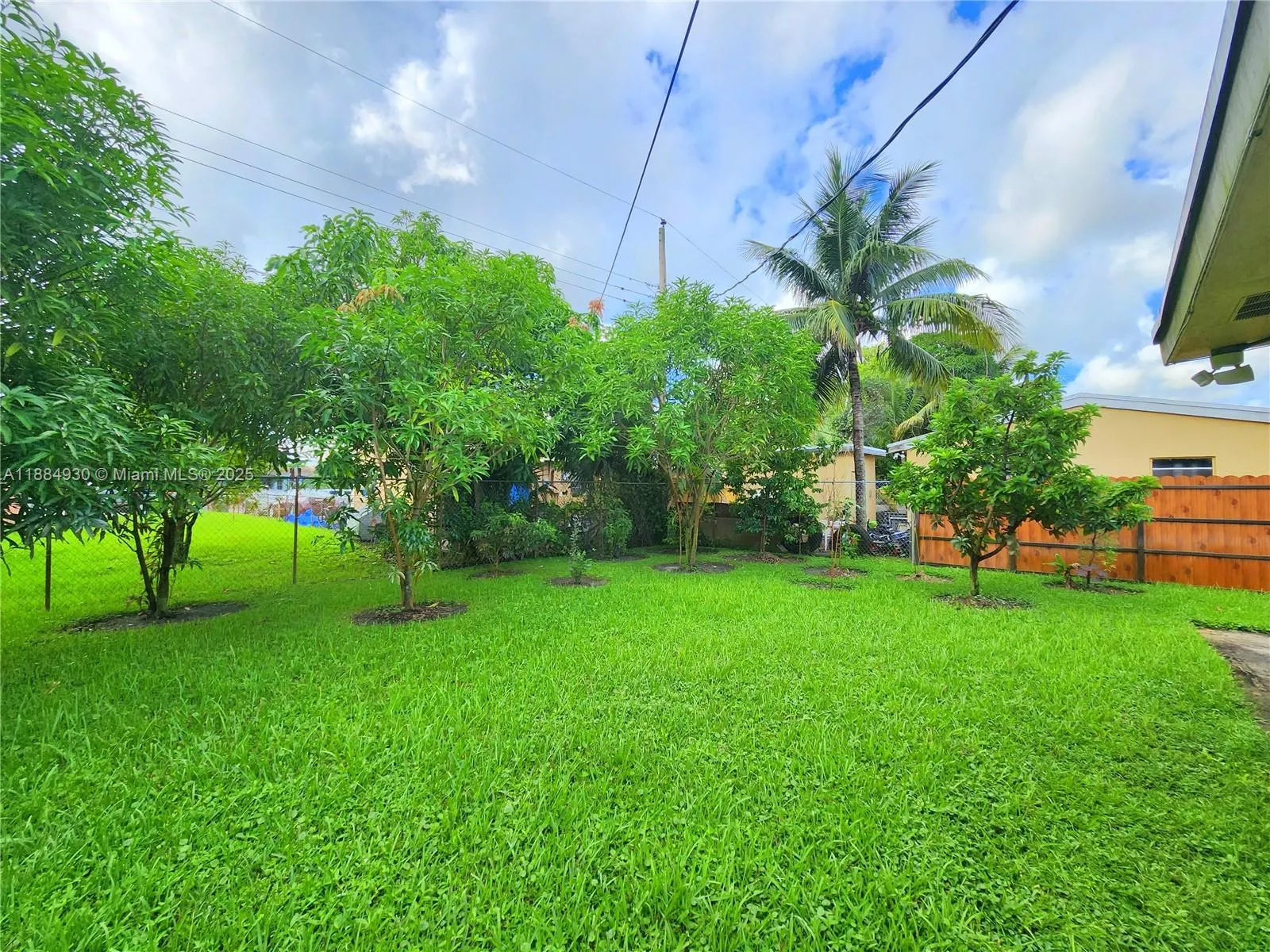 3640 NW 4th St
