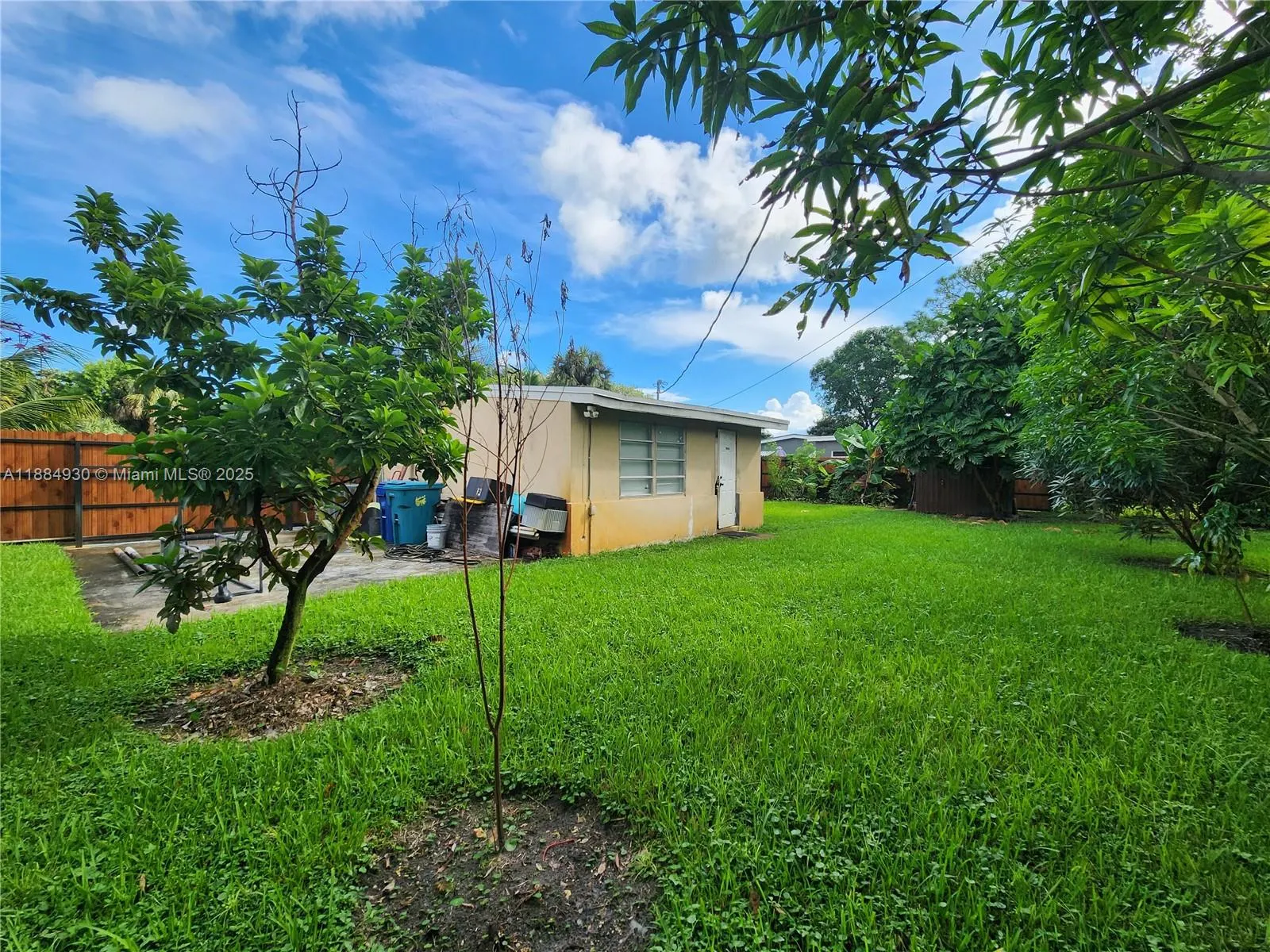 3640 NW 4th St