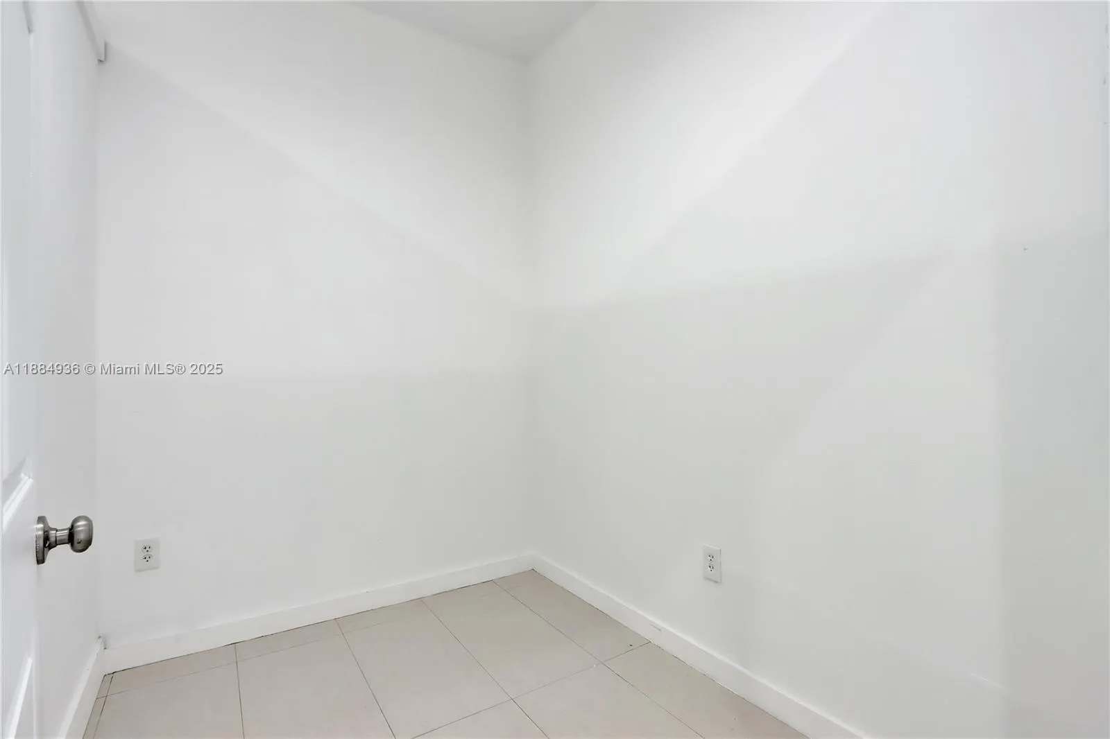 7000 NW 2nd Ave, #7000