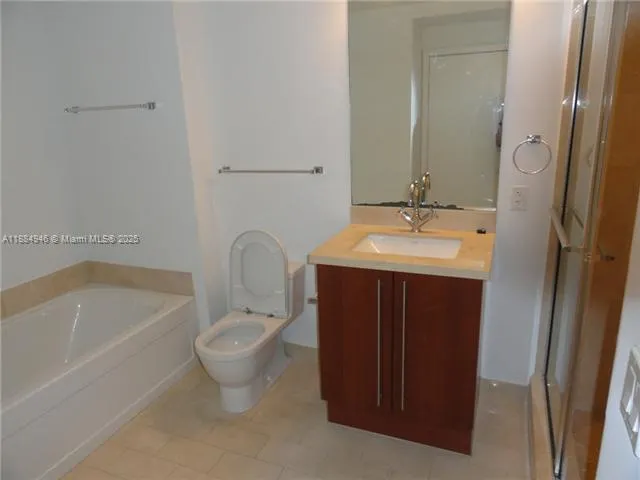 1111 SW 1 AV, #2318-N