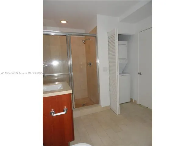 1111 SW 1 AV, #2318-N