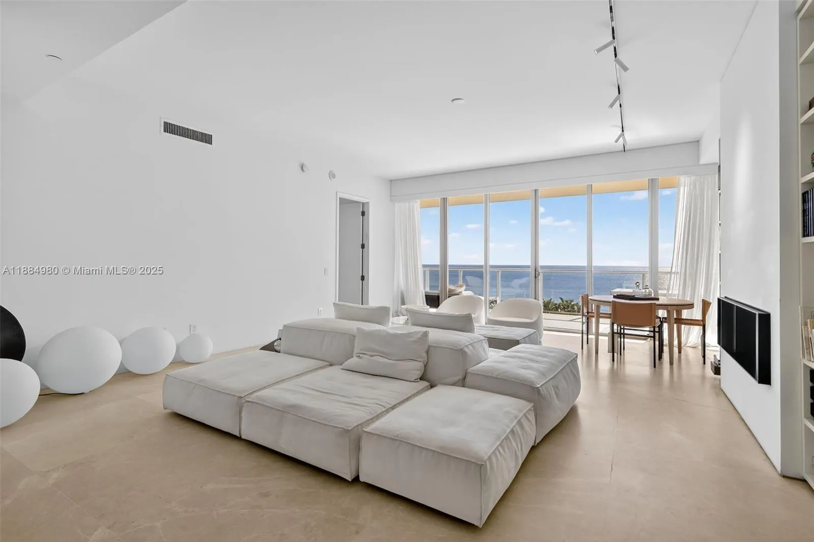 9705 Collins Ave, #802N