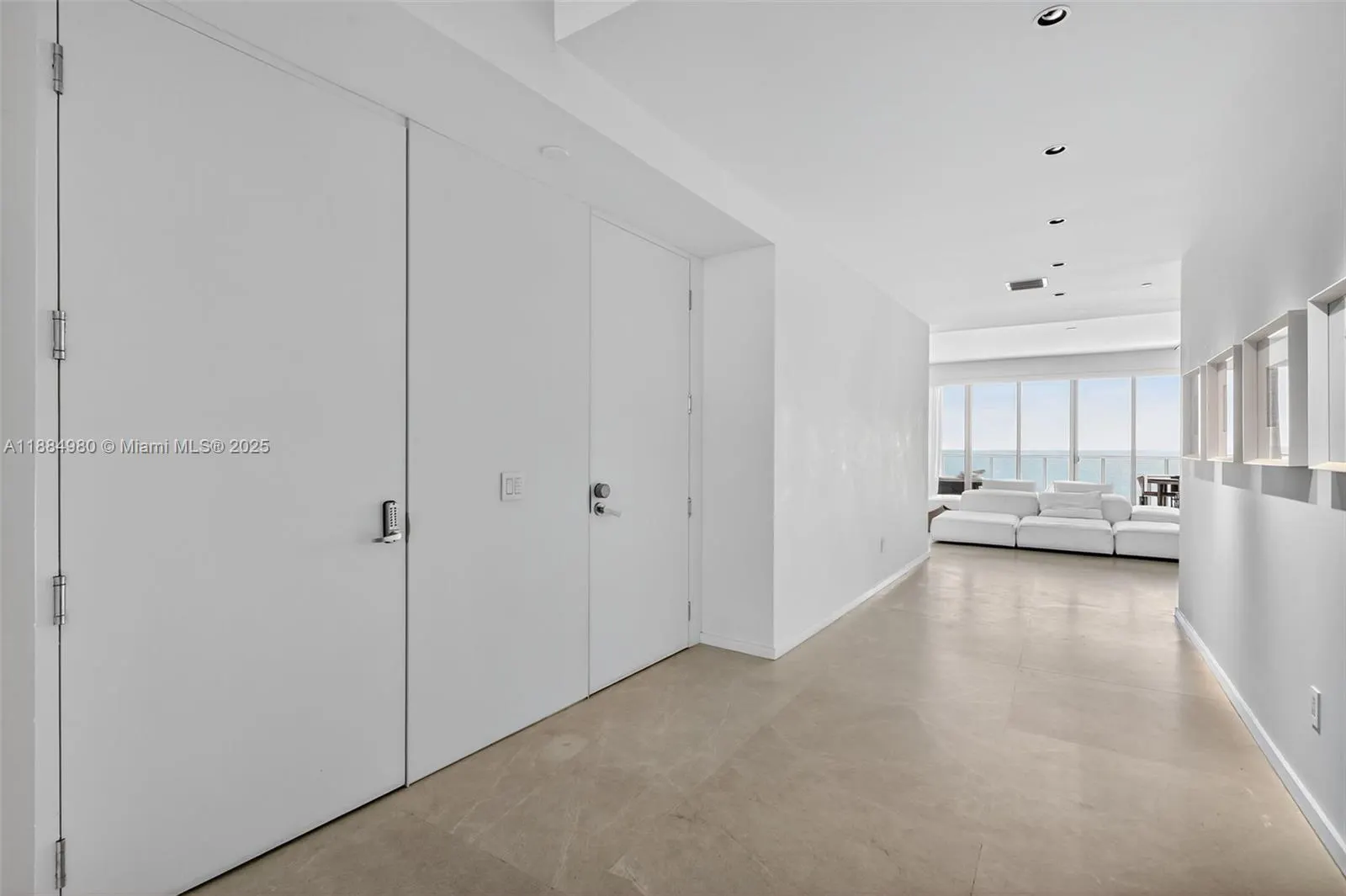 9705 Collins Ave, #802N