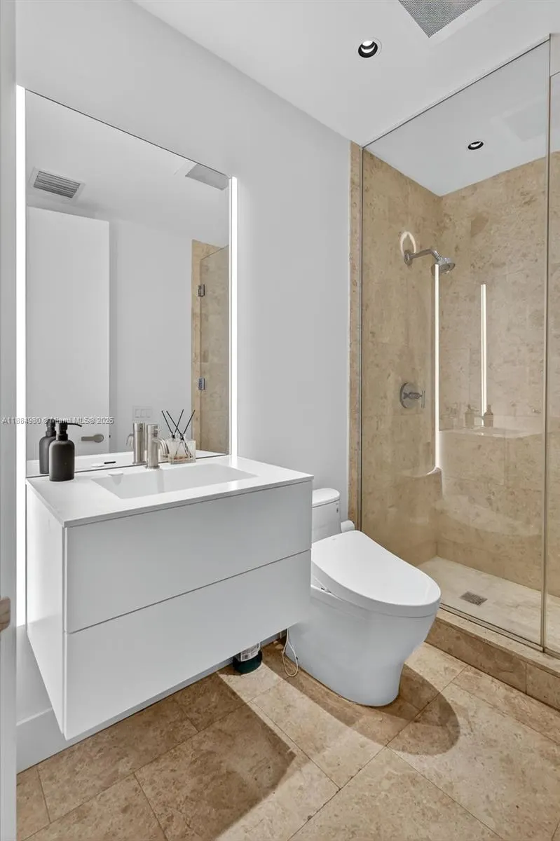 9705 Collins Ave, #802N
