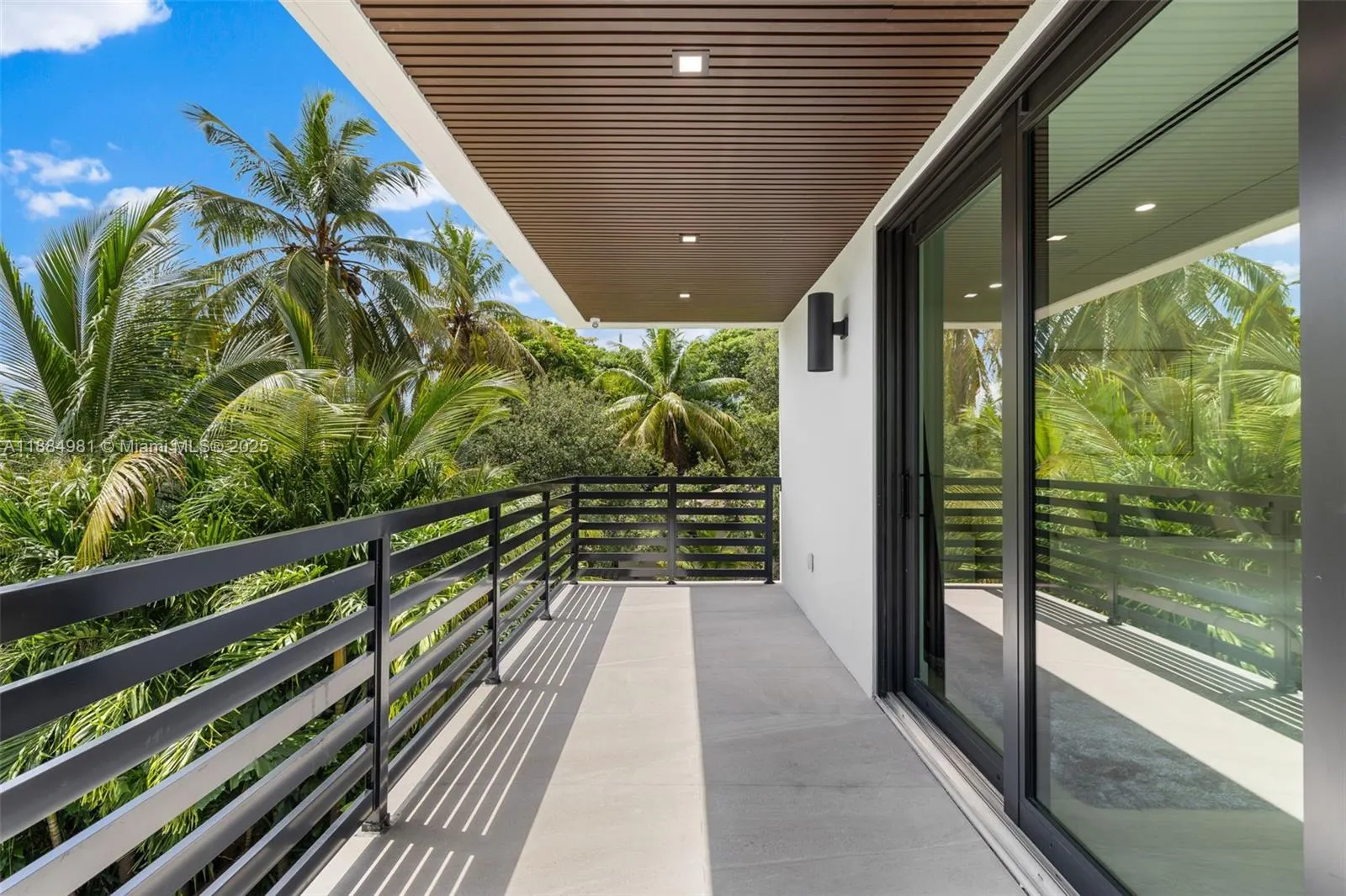 260 NW 49th St
