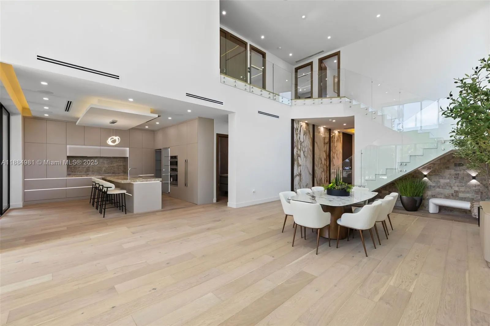 260 NW 49th St