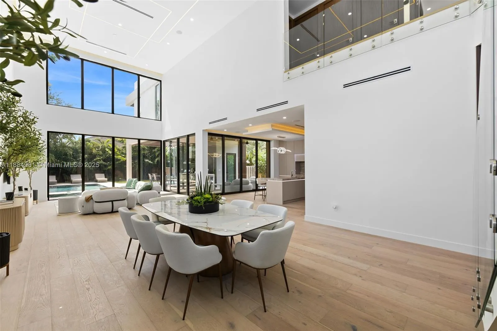 260 NW 49th St
