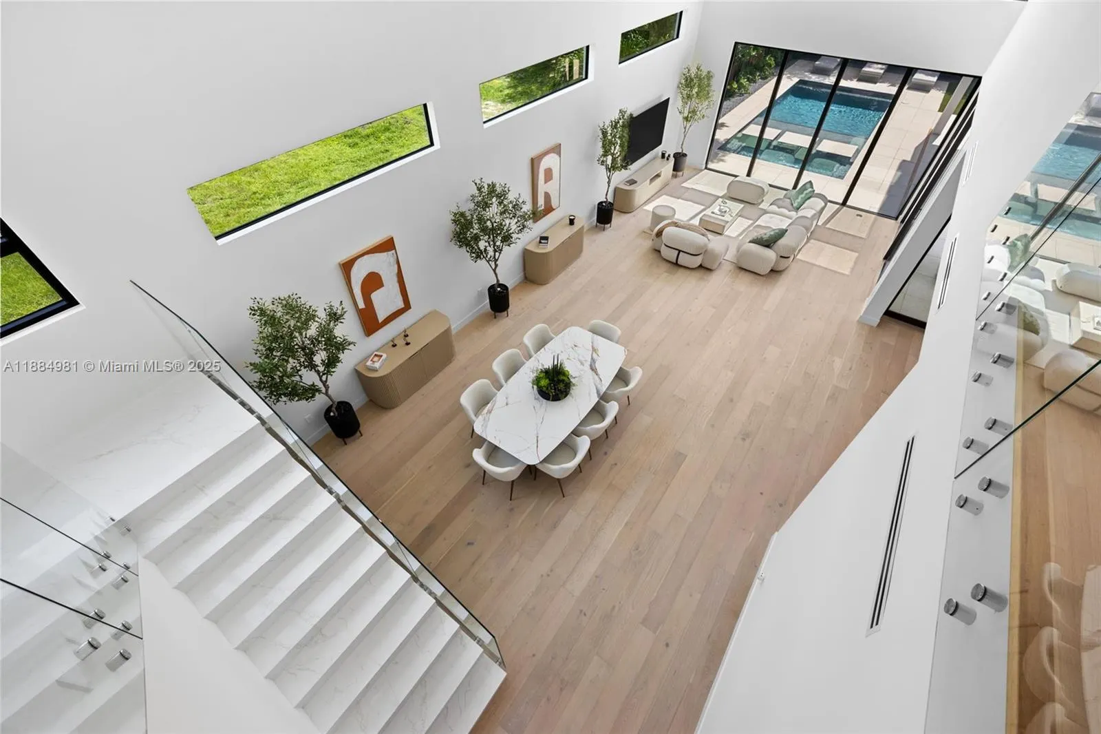 260 NW 49th St