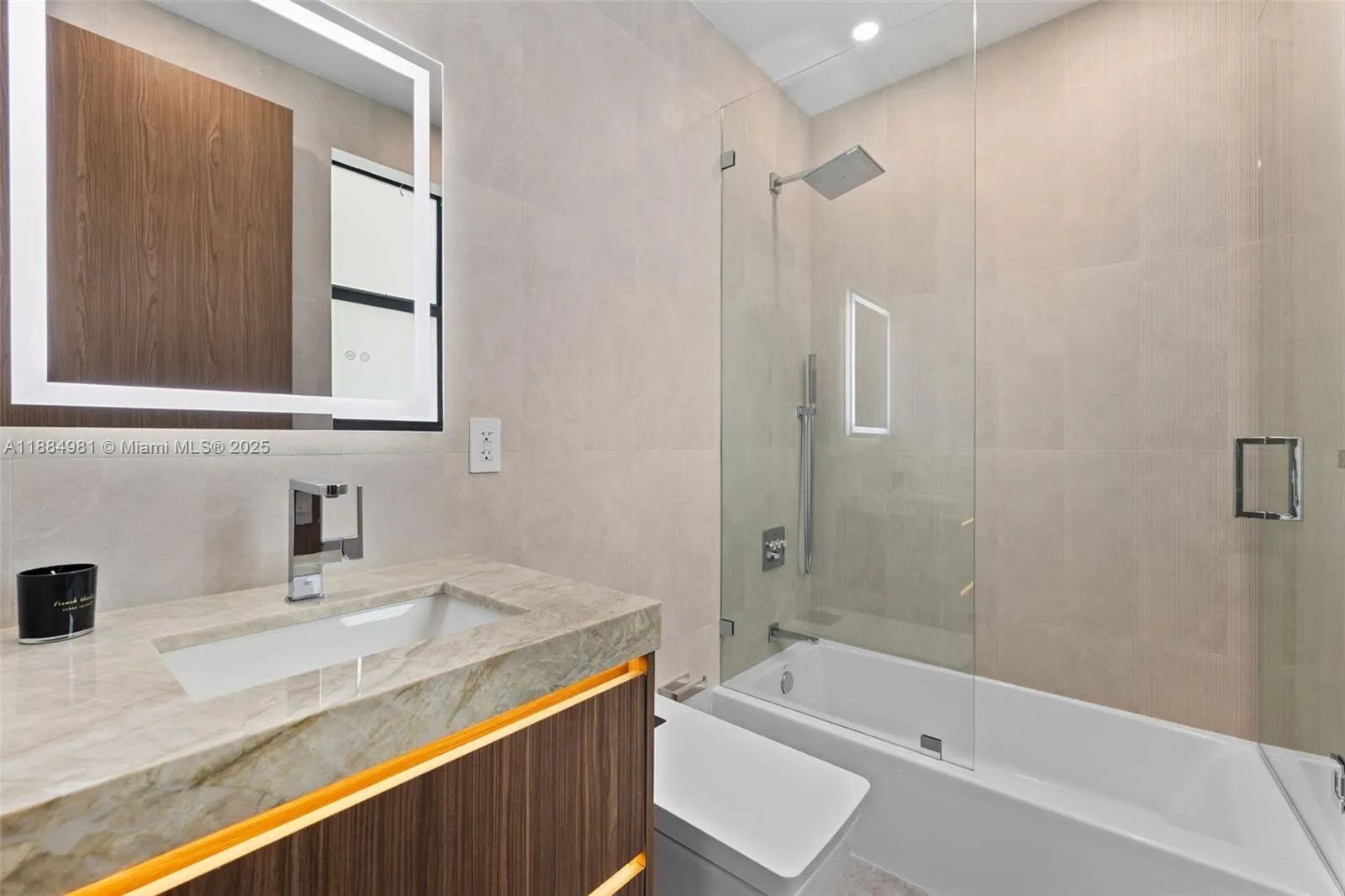 260 NW 49th St
