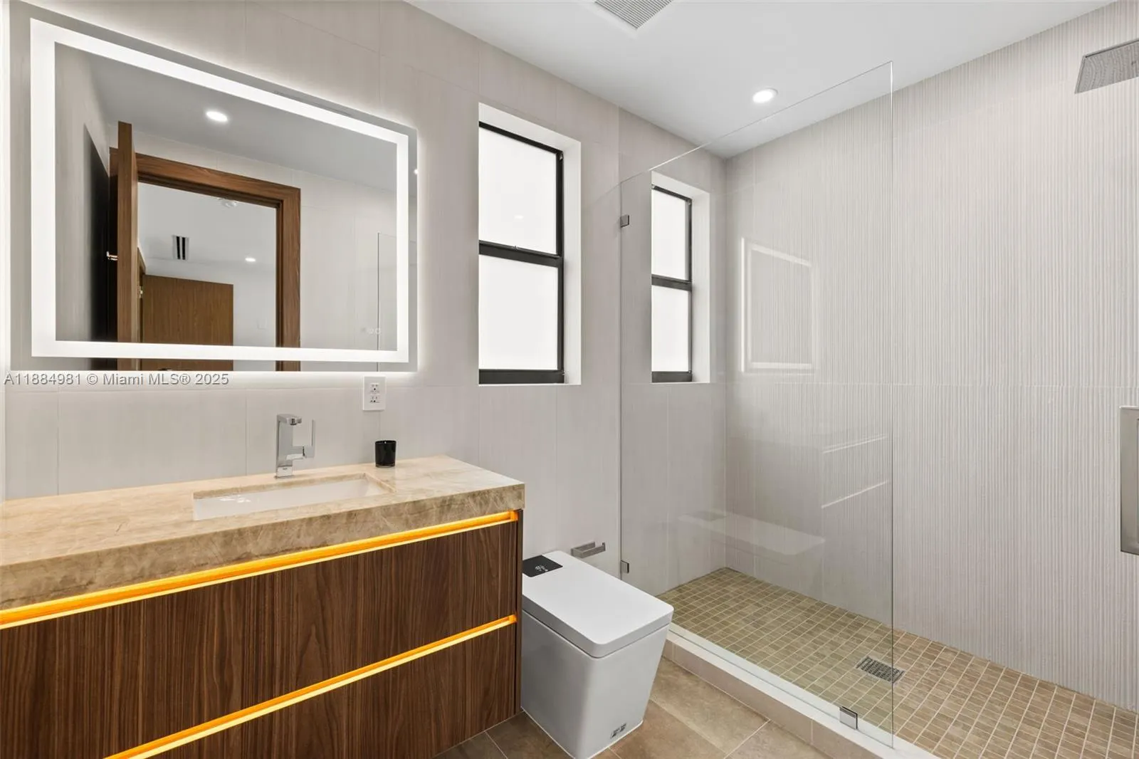 260 NW 49th St