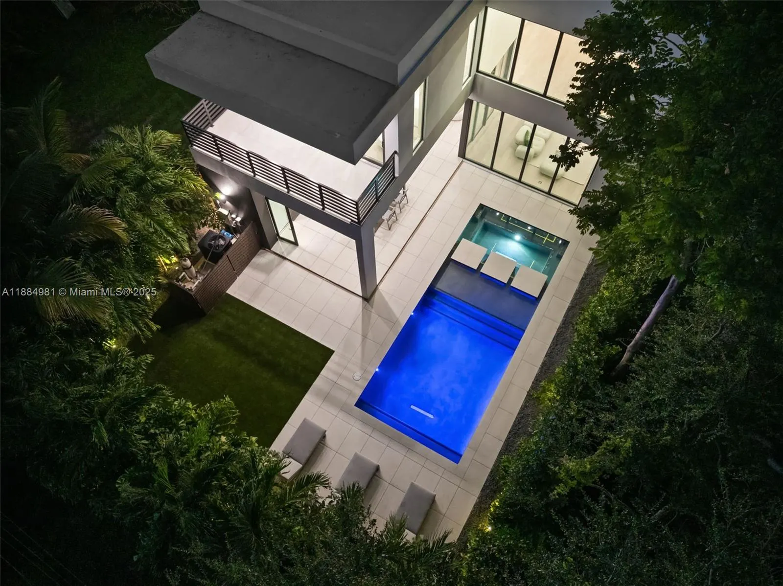 260 NW 49th St