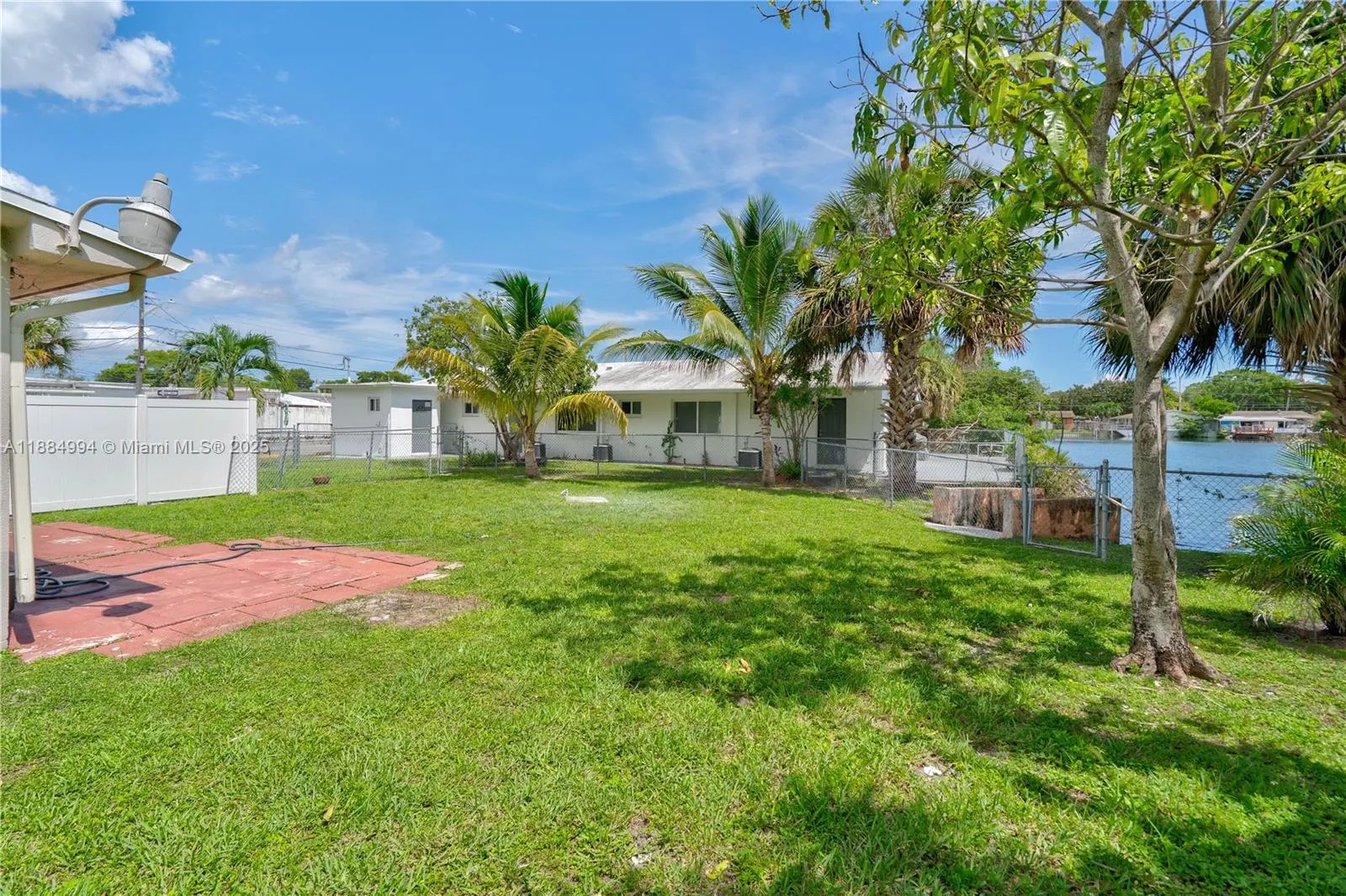 201 SW 9th Ave, #205