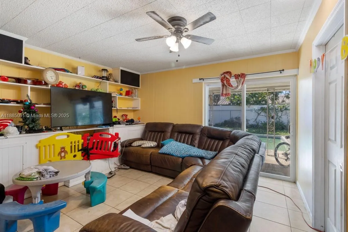 325 WAINAI DR