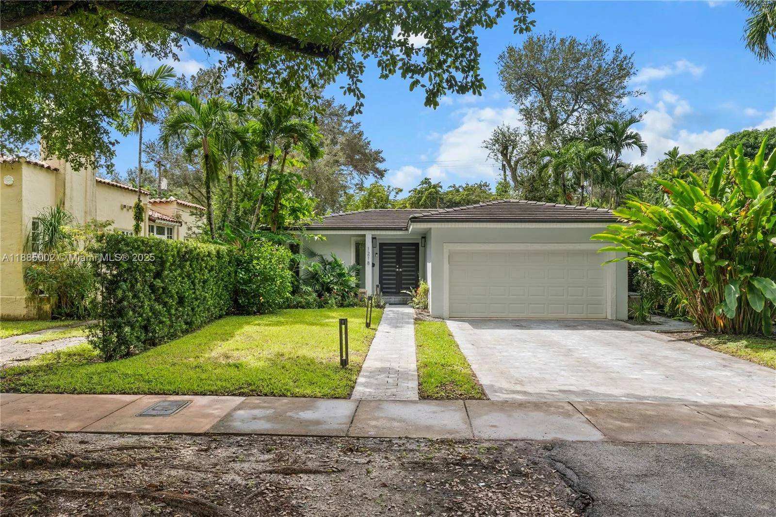 1218 Asturia Ave