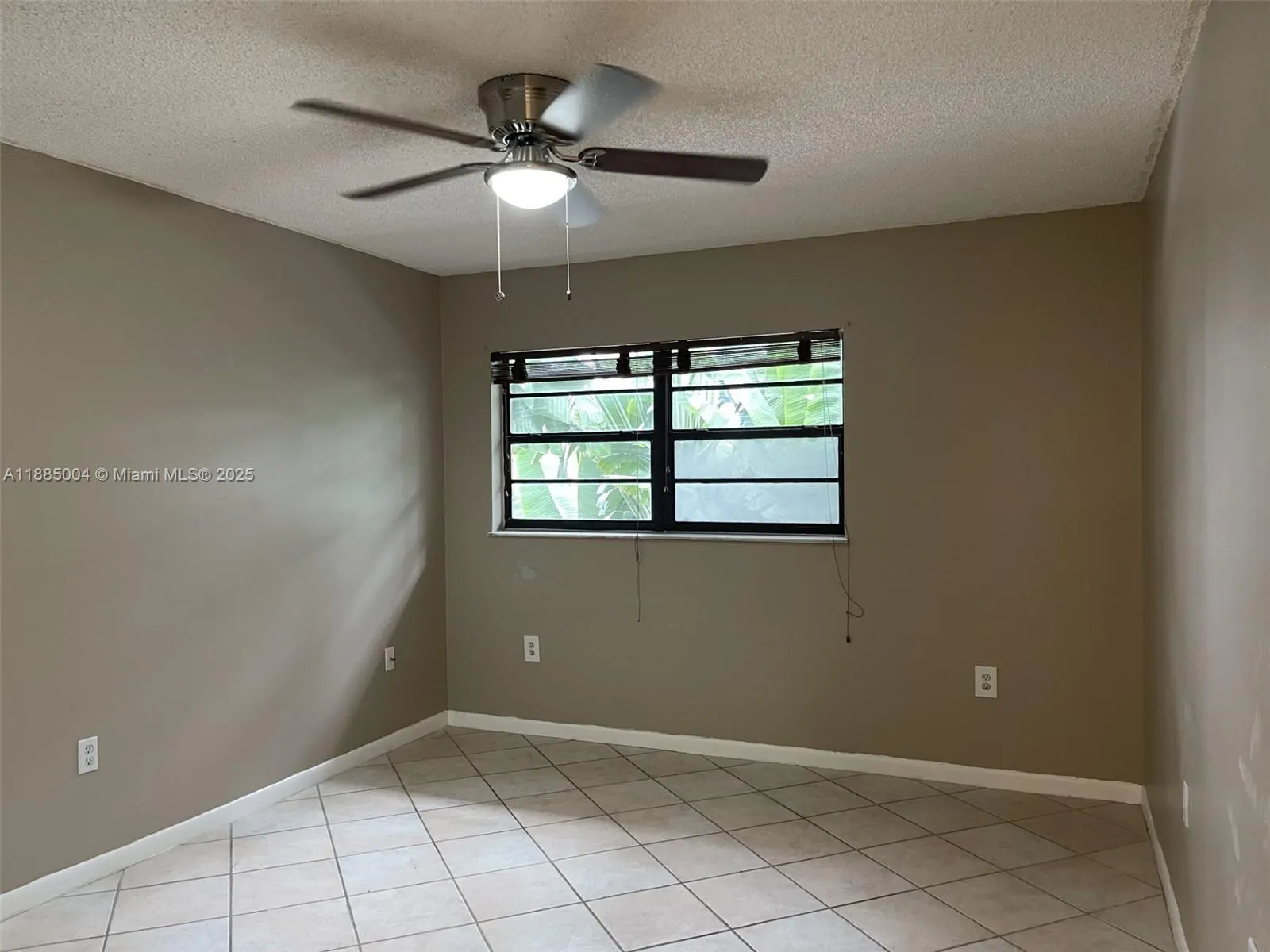 1250 LINCOLN RD, #306
