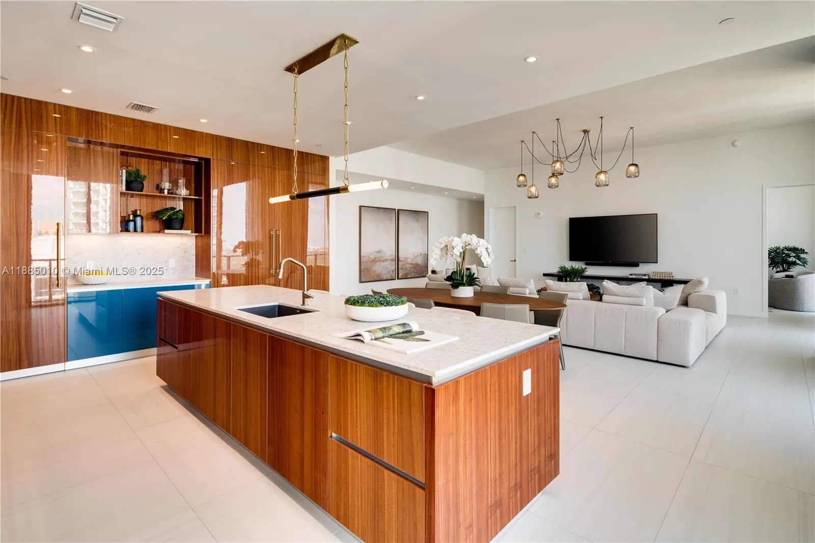 2655 S Bayshore Drive, #LPH