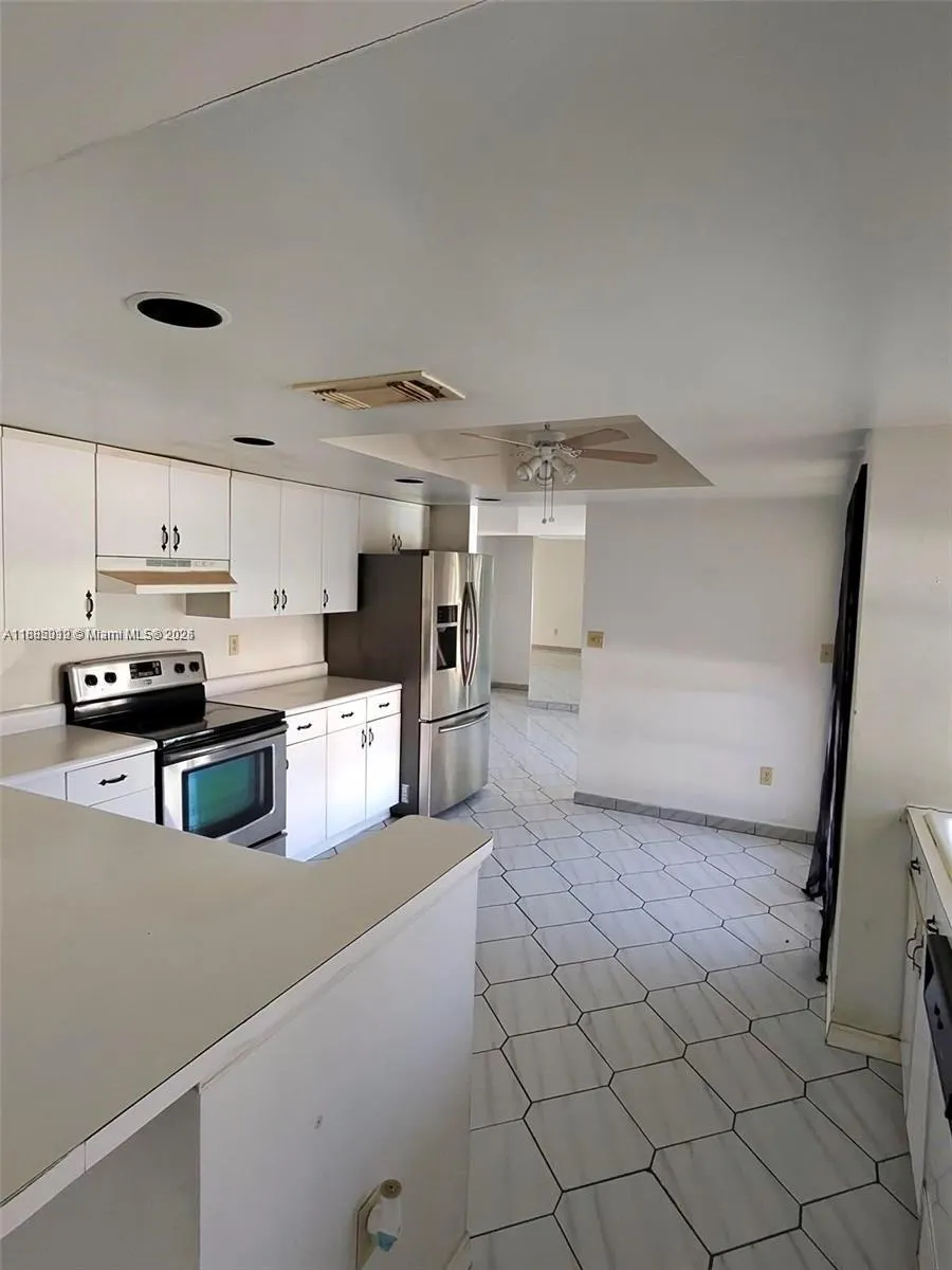 7821 SW 197th Ter