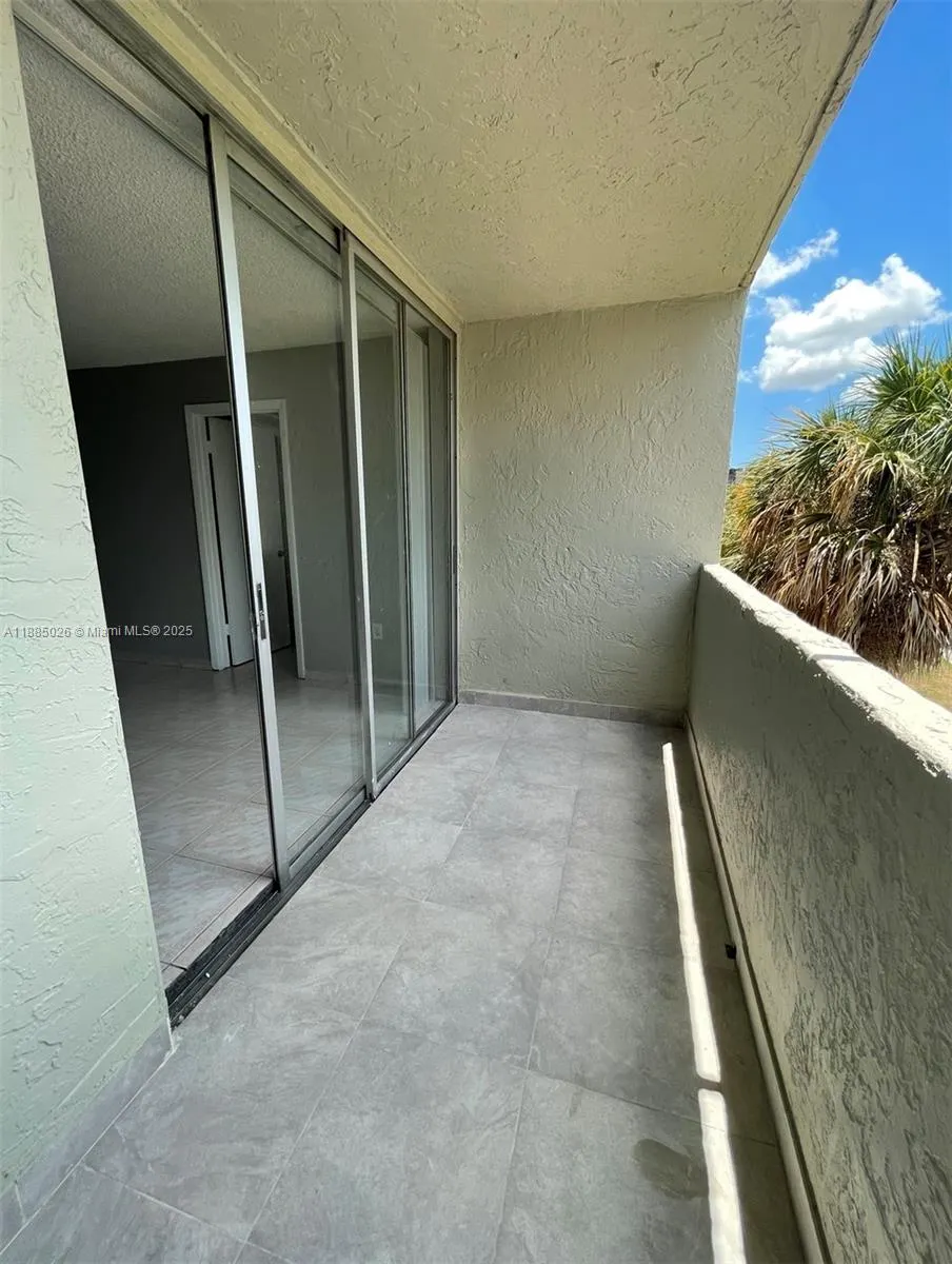 10000 NW 80th Ct, #2424
