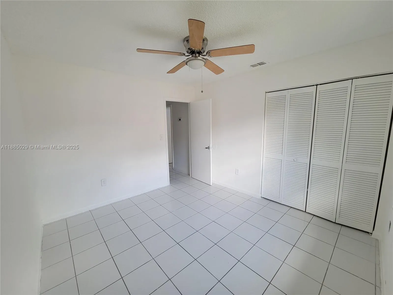 3936 NW 76th Ter, #3936