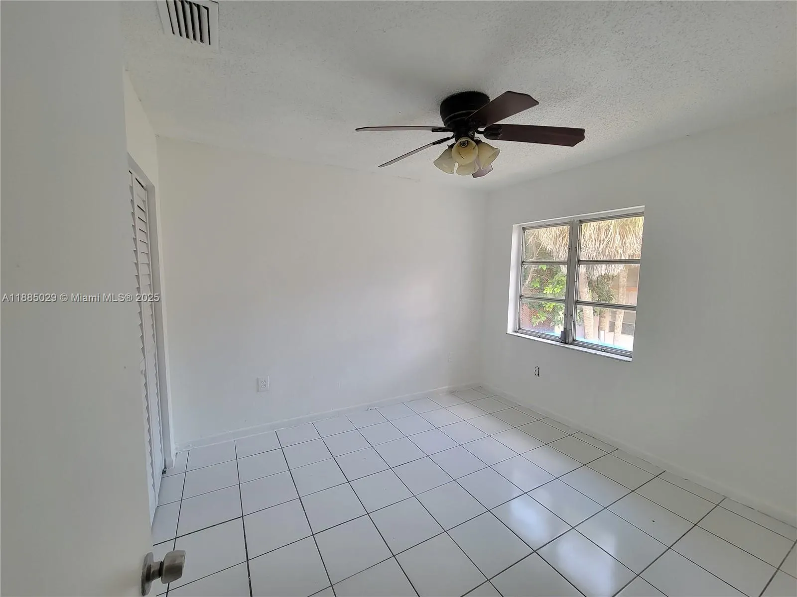 3936 NW 76th Ter, #3936