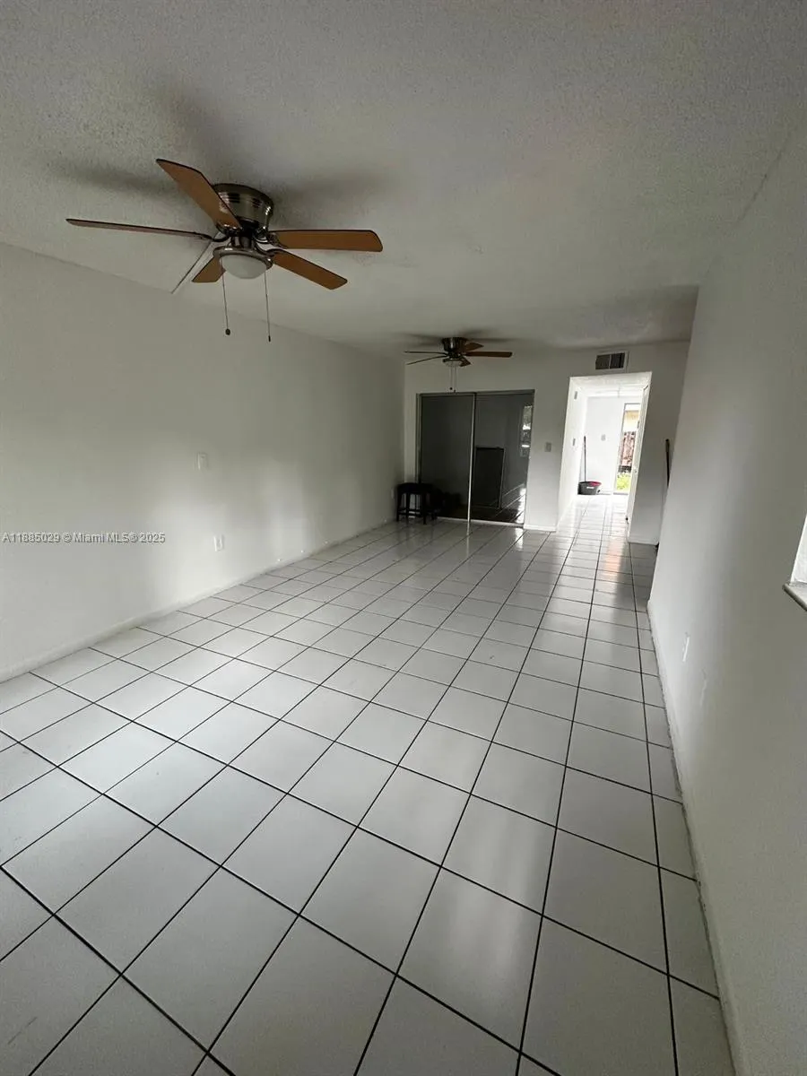 3936 NW 76th Ter, #3936