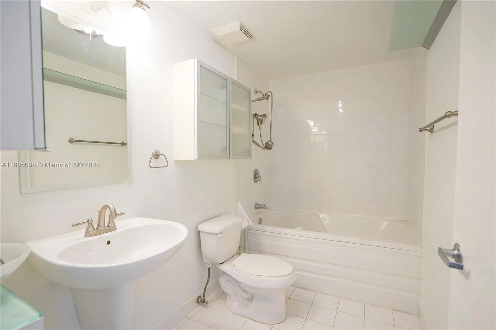 690 SW 1st Ct, #2112
